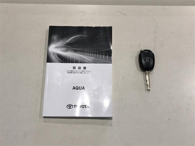 アクア Ｓ　キーレスエントリ　ドラレコ付　ナビ＆ＴＶ　オートエアコン　デュアルエアバック　ＥＳＣ　Ｂカメラ　パワーウィンドウ　ＡＵＸ端子　ＥＴＣ　ＳＲＳ　ワンセグＴＶ　パワーステアリング　ＡＢＳ　メモリーナビ（14枚目）