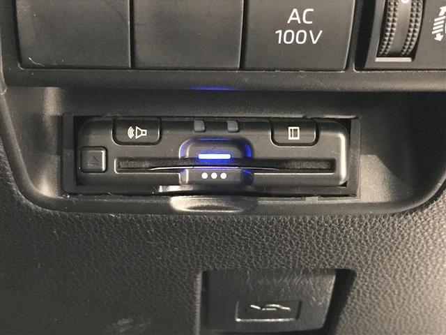 アクア Ｇ　ＶＳＣ　衝突軽減ブレーキ　メモリナビ　バックモニター　ＬＥＤ　クルーズコントロール　スマートキー　ＥＴＣ車載器　ＡＣ１００Ｖ　ナビ　パワーウィンドウ　イモビライザー　サイドエアバック　レンタカーアップ（11枚目）