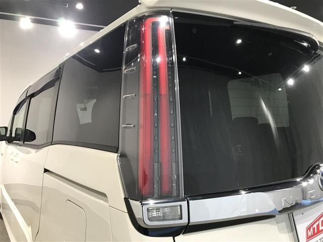 ノア ハイブリッドＳｉ　ＡＢＳ　横滑り防止機能　ダブルエアコン　エアバッグ　バックモニター　オートクルーズコントロール　盗難防止システム　記録簿有　ナビＴＶ　ＬＥＤライト　３列シート　メモリーナビ　ＥＴＣ　スマートキ－　ＡＷ（37枚目）