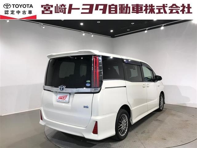 ノア ハイブリッドＳｉ　ＡＢＳ　横滑り防止機能　ダブルエアコン　エアバッグ　バックモニター　オートクルーズコントロール　盗難防止システム　記録簿有　ナビＴＶ　ＬＥＤライト　３列シート　メモリーナビ　ＥＴＣ　スマートキ－　ＡＷ（39枚目）