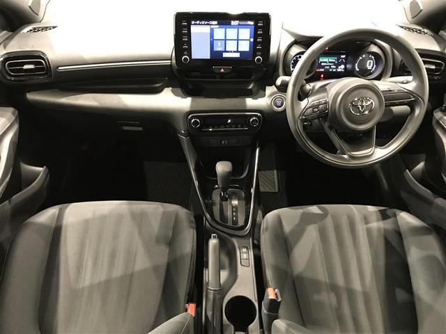 ヤリス G バックモニタ- 誤発進抑制機能 地デジフルセグTV ドライブレコーダ スマートキー 盗難防止装置 TV 横滑り防止機能 キーレス オートエアコン ABS 運転席エアバック サイドエアバッグ 記録簿有(2枚目)
