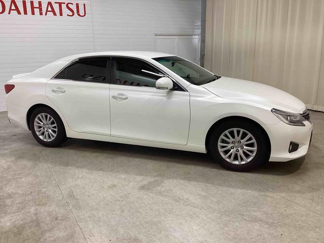 マークＸ ２５０Ｇ　Ｓパッケージ　フロアシフト　パドルシフト　電子カードキー　プッシュスタートスイッチ　カーナビ　バックモニター　フォグランプ　アルミホイール（4枚目）