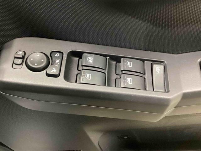 タフト Ｇ　インパネシフト　プッシュスタートスイッチ　電子カードキー　電動パーキングブレーキ　カーナビ　バックモニター　ガラスルーフ　アルミホイール　車線逸脱防止　被害軽減ブレーキ　オートマチックハイビーム（29枚目）