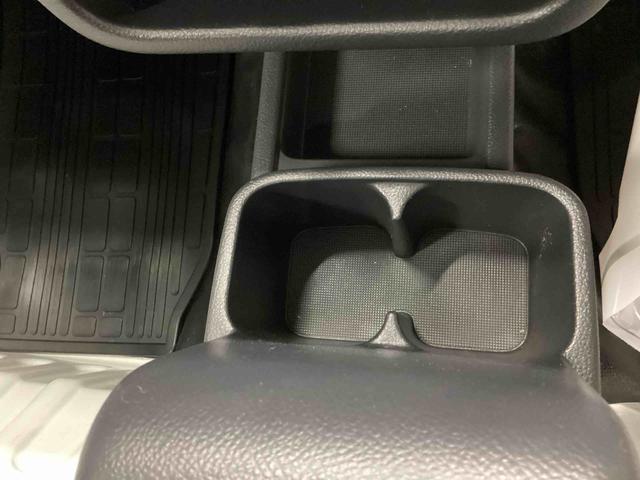 キャリイトラック KX 5速MT車 ハイロー切り替え4WD車 デフロック 作業灯 パワーウィンドウ リモコンキー フォグランプ CDプレーヤー 運転席エアバッグ ABS(30枚目)