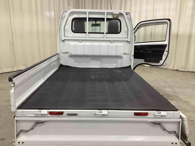 キャリイトラック KX 5速MT車 ハイロー切り替え4WD車 デフロック 作業灯 パワーウィンドウ リモコンキー フォグランプ CDプレーヤー 運転席エアバッグ ABS(43枚目)