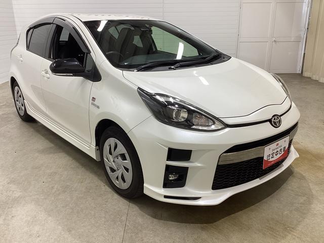 アクア Ｇ　ＧＲスポーツ　フロアシフト　プッシュスタートスイッチ　電子カードキー　オートエアコン　ＡＢＳ　運転席助手席エアバッグ　フォグランプ（6枚目）