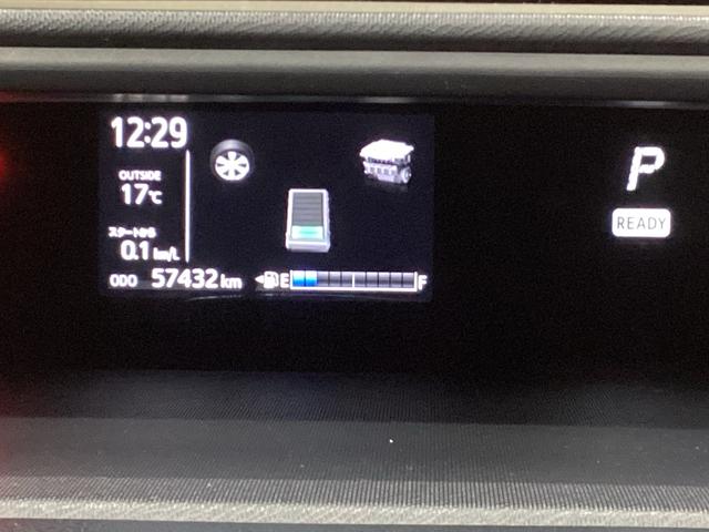 アクア Ｇ　ＧＲスポーツ　フロアシフト　プッシュスタートスイッチ　電子カードキー　オートエアコン　ＡＢＳ　運転席助手席エアバッグ　フォグランプ（16枚目）