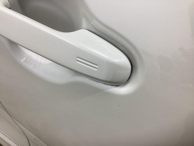 アクア Ｇ　ＧＲスポーツ　フロアシフト　プッシュスタートスイッチ　電子カードキー　オートエアコン　ＡＢＳ　運転席助手席エアバッグ　フォグランプ（28枚目）