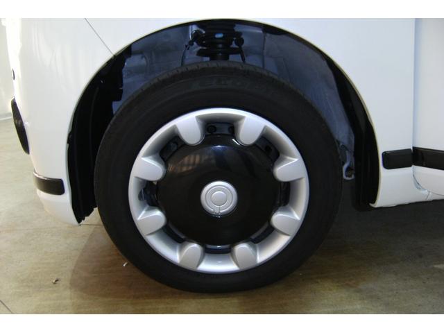 左フロントタイヤの写真です