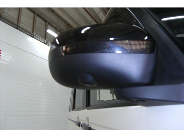 運転席ドアミラーの写真です