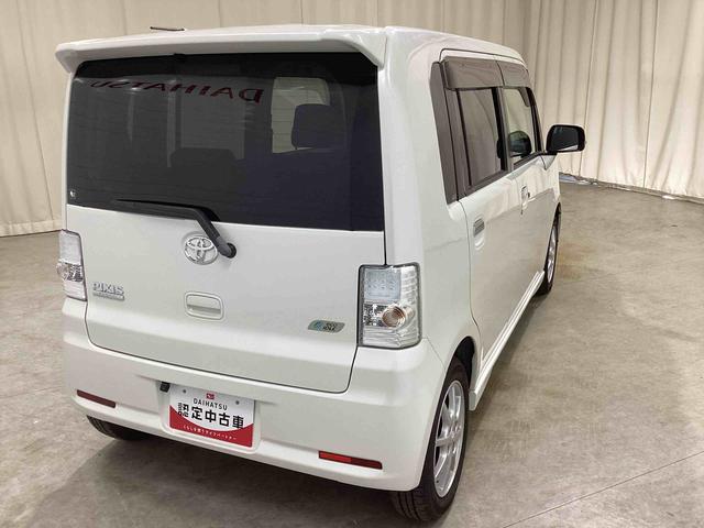 ピクシススペース カスタム　Ｇ　コラムシフト　電子カードキー　カーナビ　バックモニター　アルミホイール　フォグランプ　オートエアコン　運転席エアバッグ　助手席エアバッグ（8枚目）