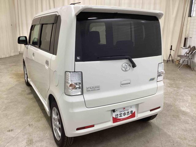 ピクシススペース カスタム　Ｇ　コラムシフト　電子カードキー　カーナビ　バックモニター　アルミホイール　フォグランプ　オートエアコン　運転席エアバッグ　助手席エアバッグ（9枚目）