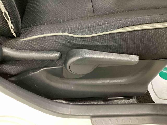 ピクシススペース カスタム　Ｇ　コラムシフト　電子カードキー　カーナビ　バックモニター　アルミホイール　フォグランプ　オートエアコン　運転席エアバッグ　助手席エアバッグ（42枚目）