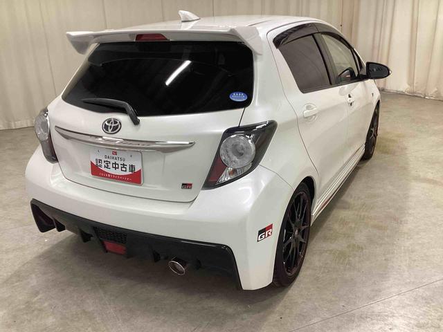 ヴィッツ GRスポーツ フロアCVT(パドルシフト) プッシュスタートスイッチ 電子カードキー カーナビ バックモニター ABS アルミホイール フォグランプ(8枚目)