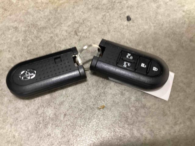 タンク カスタムG インパネシフト プッシュスタートスイッチ カーナビ バックモニター 電子カードキー ETC車載器 アルミホイール ABS 両側電動スライドドア(31枚目)