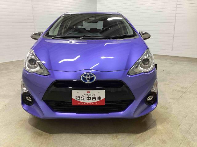 アクア Ｇ　フロアシフト　プッシュスタートスイッチ　電子カードキー　カーナビ　バックモニター　ＡＢＳ　アルミホイール　フォグランプ　ＥＴＣ車載器（2枚目）