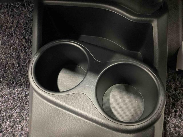 アクア Ｇ　フロアシフト　プッシュスタートスイッチ　電子カードキー　カーナビ　バックモニター　ＡＢＳ　アルミホイール　フォグランプ　ＥＴＣ車載器（38枚目）