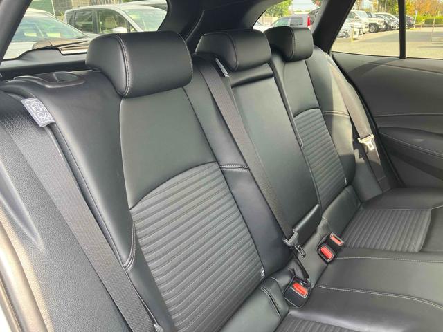 カローラツーリング ダブルバイビー　ツートーンカラー　１０．５インチディスプレイオーディオプラス　パーキングサポートブレーキ　ブラインドスポットモニター　セーフティセンス　ＬＥＤヘッドランプ　レーダークルーズコントロール（25枚目）