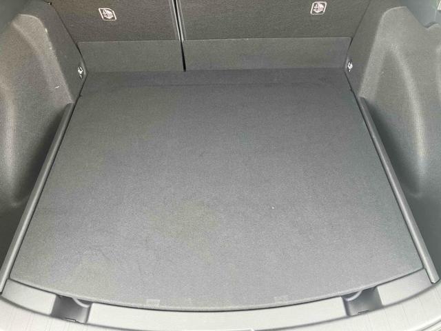 カローラツーリング ダブルバイビー　ツートーンカラー　１０．５インチディスプレイオーディオプラス　パーキングサポートブレーキ　ブラインドスポットモニター　セーフティセンス　ＬＥＤヘッドランプ　レーダークルーズコントロール（31枚目）