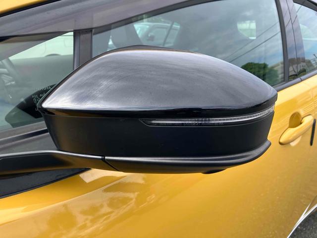 プリウス Z デジタルインナーミラー スペアタイヤ HDMI端子 パノラミックビューモニター トヨタチームメイト ステアリングヒーター ワイヤレス充電器 合皮スポーティーシート 12.3インチディスプレイオーディオ(17枚目)