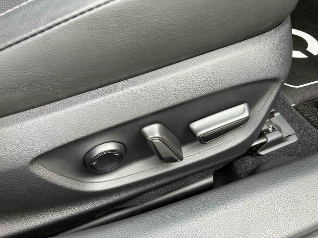 プリウス Z デジタルインナーミラー スペアタイヤ HDMI端子 パノラミックビューモニター トヨタチームメイト ステアリングヒーター ワイヤレス充電器 合皮スポーティーシート 12.3インチディスプレイオーディオ(21枚目)