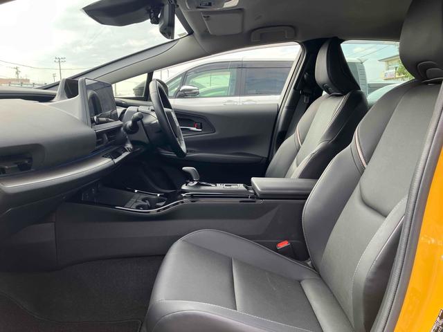 プリウス Z デジタルインナーミラー スペアタイヤ HDMI端子 パノラミックビューモニター トヨタチームメイト ステアリングヒーター ワイヤレス充電器 合皮スポーティーシート 12.3インチディスプレイオーディオ(30枚目)