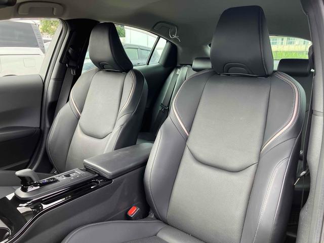 プリウス Z デジタルインナーミラー スペアタイヤ HDMI端子 パノラミックビューモニター トヨタチームメイト ステアリングヒーター ワイヤレス充電器 合皮スポーティーシート 12.3インチディスプレイオーディオ(31枚目)