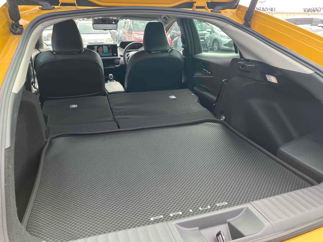 プリウス Z デジタルインナーミラー スペアタイヤ HDMI端子 パノラミックビューモニター トヨタチームメイト ステアリングヒーター ワイヤレス充電器 合皮スポーティーシート 12.3インチディスプレイオーディオ(37枚目)