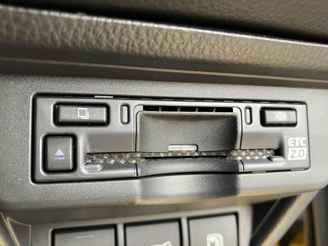 プリウス Z デジタルインナーミラー スペアタイヤ HDMI端子 パノラミックビューモニター トヨタチームメイト ステアリングヒーター ワイヤレス充電器 合皮スポーティーシート 12.3インチディスプレイオーディオ(44枚目)