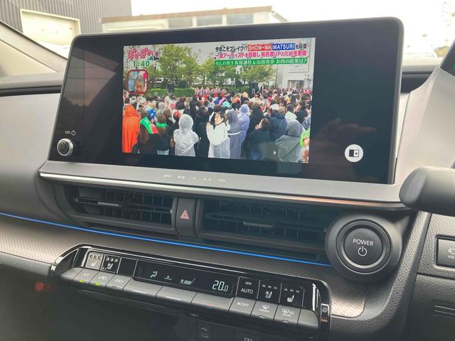 プリウス Z デジタルインナーミラー スペアタイヤ HDMI端子 パノラミックビューモニター トヨタチームメイト ステアリングヒーター ワイヤレス充電器 合皮スポーティーシート 12.3インチディスプレイオーディオ(47枚目)