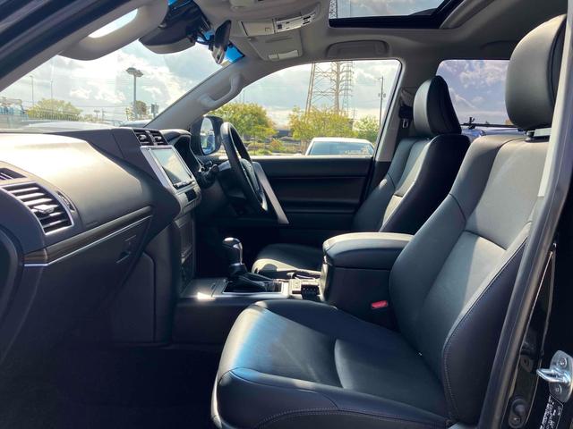 ランドクルーザープラド TX Lパッケージ マットブラックエディション 3列シート7人乗 マットブラックエディション ムーンルーフ クリアランス・バックソナー ブラックルーフレール アルパインBIGX9型カーナビ&バックカメラ ヘッドレストモニター 純正18インチアルミ(33枚目)