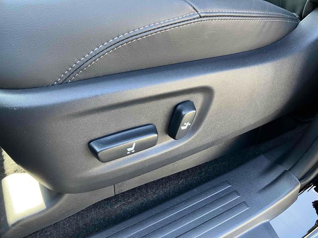 ランドクルーザープラド TX Lパッケージ マットブラックエディション 3列シート7人乗 マットブラックエディション ムーンルーフ クリアランス・バックソナー ブラックルーフレール アルパインBIGX9型カーナビ&バックカメラ ヘッドレストモニター 純正18インチアルミ(34枚目)