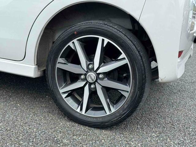 デイズルークス ハイウェイスター　Ｘ　Ｖセレクション　両側パワースライドドア／アラウンドビューモニター／ＬＥＤヘッドライト／エマージェンシーブレーキ／ＴＶキャンセラー／ナノイー付きリアシーリングファン／合皮クロスコンビシート／インテリジェントキー（10枚目）