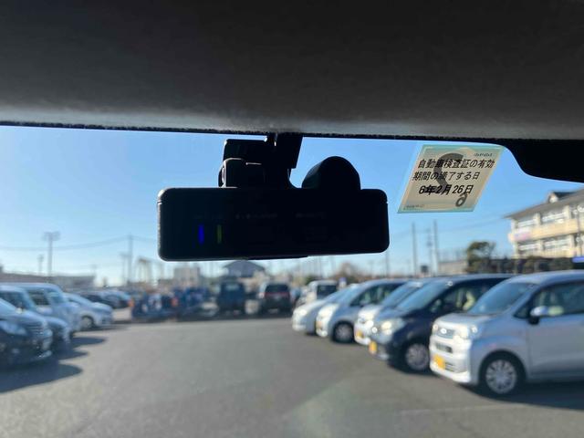 ドライブレコーダーもついています！もし事故を起こしてしまったら。そんな時に心強い味方になるのが、運転の記録を映像と音で記録するドライブレコーダーです。
