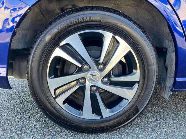 フリード＋ Ｇ・ホンダセンシング　ＬＥＤヘッドランプ（オプション）　カーテンエアバック（オプション）　プラズマクラスター付オートエアコン　ロールサンシェード　ホンダセンシング　両側パワースライドドア　純正１５インチＡＷ（17枚目）