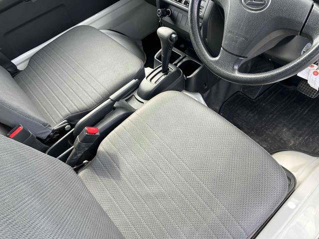 お車の知識がなくても大丈夫です！皆様のご来店をスタッフ一同、心よりお待ちしております。