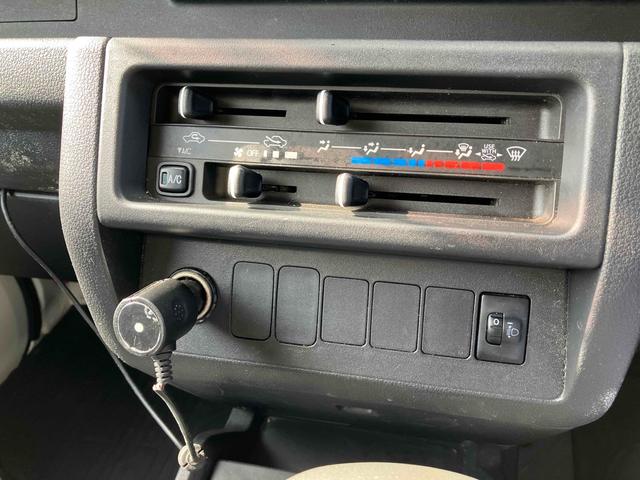 すぐにご来店頂けない場合や遠方にお住まいの方、車両状態の詳細が知りたい方はお気軽にご連絡下さい♪