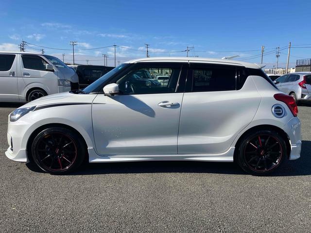 スイフトスポーツ ベースグレード ワンオーナー/後期モデル/純正エアロ/全方位モニター用カメラパッケージ/RMP17インチアルミホイール/ブラインドスポットモニター/セーフティサポート/純正8インチフルセグTV/LEDヘッドライト(3枚目)