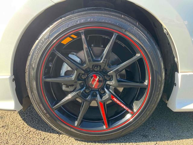 スイフトスポーツ ベースグレード ワンオーナー/後期モデル/純正エアロ/全方位モニター用カメラパッケージ/RMP17インチアルミホイール/ブラインドスポットモニター/セーフティサポート/純正8インチフルセグTV/LEDヘッドライト(10枚目)