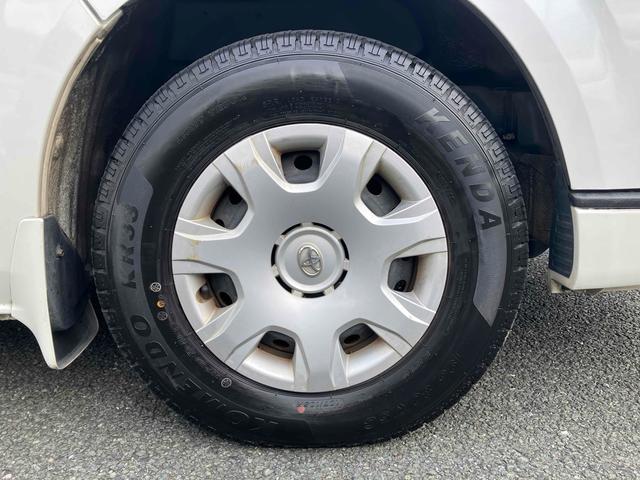 ハイエースワゴン グランドキャビン 10人乗/バックモニターセット/助手席側パワースライドドア/リアクーラー/リアヒーター/15インチホイールキャップ/ハロゲンヘッドライト/スマートキー&プッシュスタート/ETC/カーオーディオ(13枚目)