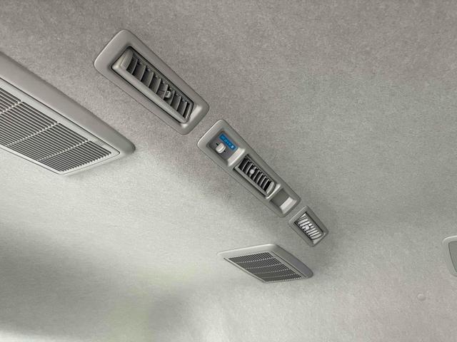 ハイエースワゴン グランドキャビン 10人乗/バックモニターセット/助手席側パワースライドドア/リアクーラー/リアヒーター/15インチホイールキャップ/ハロゲンヘッドライト/スマートキー&プッシュスタート/ETC/カーオーディオ(23枚目)