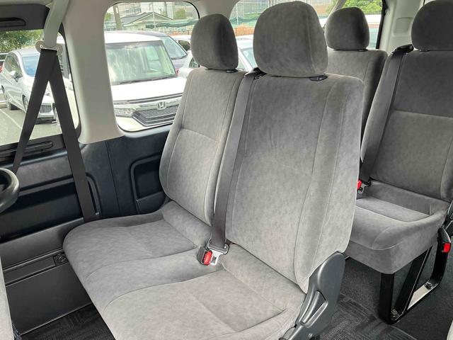 ハイエースワゴン グランドキャビン 10人乗/バックモニターセット/助手席側パワースライドドア/リアクーラー/リアヒーター/15インチホイールキャップ/ハロゲンヘッドライト/スマートキー&プッシュスタート/ETC/カーオーディオ(25枚目)