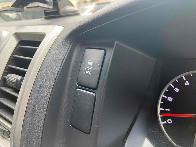 ハイエースワゴン グランドキャビン 10人乗/バックモニターセット/助手席側パワースライドドア/リアクーラー/リアヒーター/15インチホイールキャップ/ハロゲンヘッドライト/スマートキー&プッシュスタート/ETC/カーオーディオ(38枚目)