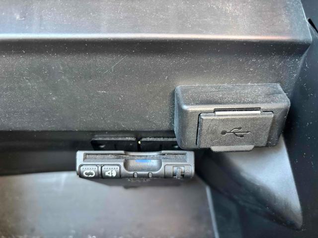 N-BOX G ターボSSパッケージ ナビ バックカメラ USB パドルシフト 両側電動スライドドア ナビ オートクルーズコントロール オートライト HID スマートキー アイドリングストップ 電動格納ミラー ベンチシート(28枚目)