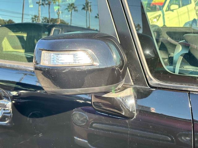 Ｎ－ＢＯＸカスタム Ｇ・Ｌパッケージ　純正ナビ　フルセグＴＶ　Ｂｌｕｅｔｏｏｔｈオーディオ　ＤＶＤ　ＵＳＢ　パワースライドドア　ＨＩＤ　スマートキー　アイドリングストップ　電動格納ミラー　ベンチシート　ＣＶＴ　盗難防止システム　ＡＢＳ（7枚目）