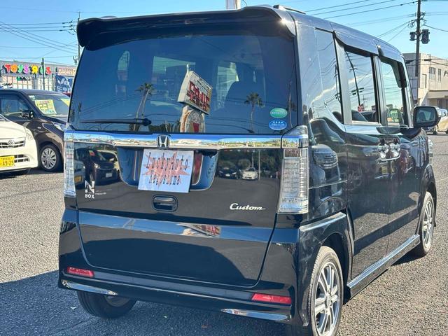 Ｎ－ＢＯＸカスタム Ｇ・Ｌパッケージ　純正ナビ　フルセグＴＶ　Ｂｌｕｅｔｏｏｔｈオーディオ　ＤＶＤ　ＵＳＢ　パワースライドドア　ＨＩＤ　スマートキー　アイドリングストップ　電動格納ミラー　ベンチシート　ＣＶＴ　盗難防止システム　ＡＢＳ（10枚目）