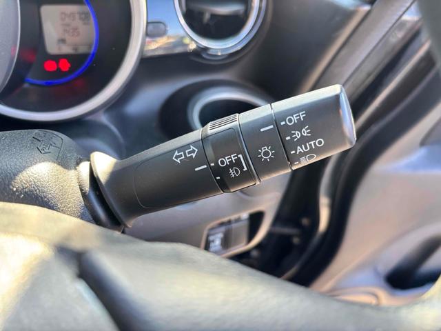 Ｎ－ＢＯＸカスタム Ｇ・Ｌパッケージ　純正ナビ　フルセグＴＶ　Ｂｌｕｅｔｏｏｔｈオーディオ　ＤＶＤ　ＵＳＢ　パワースライドドア　ＨＩＤ　スマートキー　アイドリングストップ　電動格納ミラー　ベンチシート　ＣＶＴ　盗難防止システム　ＡＢＳ（21枚目）