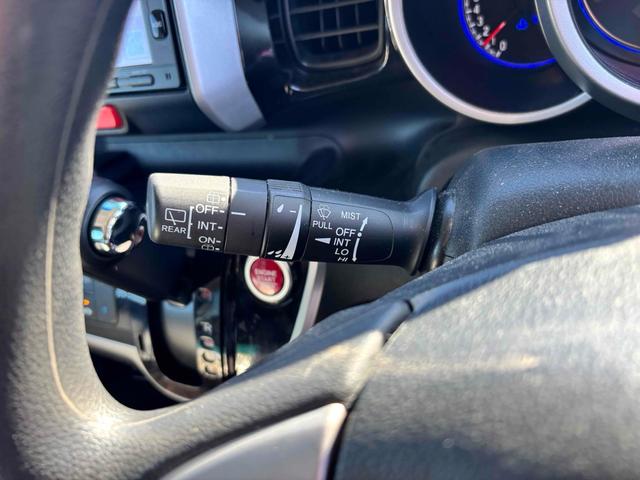 Ｎ－ＢＯＸカスタム Ｇ・Ｌパッケージ　純正ナビ　フルセグＴＶ　Ｂｌｕｅｔｏｏｔｈオーディオ　ＤＶＤ　ＵＳＢ　パワースライドドア　ＨＩＤ　スマートキー　アイドリングストップ　電動格納ミラー　ベンチシート　ＣＶＴ　盗難防止システム　ＡＢＳ（23枚目）