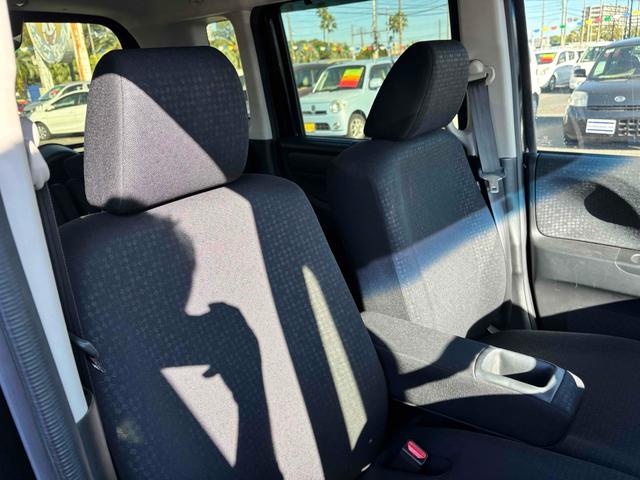 Ｎ－ＢＯＸカスタム Ｇ・Ｌパッケージ　純正ナビ　フルセグＴＶ　Ｂｌｕｅｔｏｏｔｈオーディオ　ＤＶＤ　ＵＳＢ　パワースライドドア　ＨＩＤ　スマートキー　アイドリングストップ　電動格納ミラー　ベンチシート　ＣＶＴ　盗難防止システム　ＡＢＳ（30枚目）