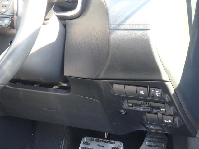 カローラクロス ハイブリッド　Ｚ　ＥＴＣ　モデリスタフルエアロ　バックカメラ　ＬＥＤヘッドライト　ブレーキサポート　レーンサポート　ソナー　クルーズコントロール　パワーゲート　Ｗシートヒーター　スマートキー　プッシュスタート（24枚目）